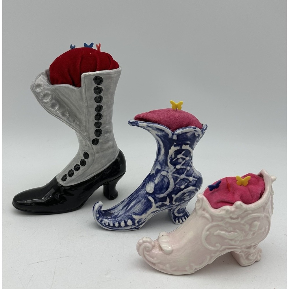 Vintage Lot Of 3 Ceramic Pottery Shoe Pin Cushions Victorian Style Shoe‎